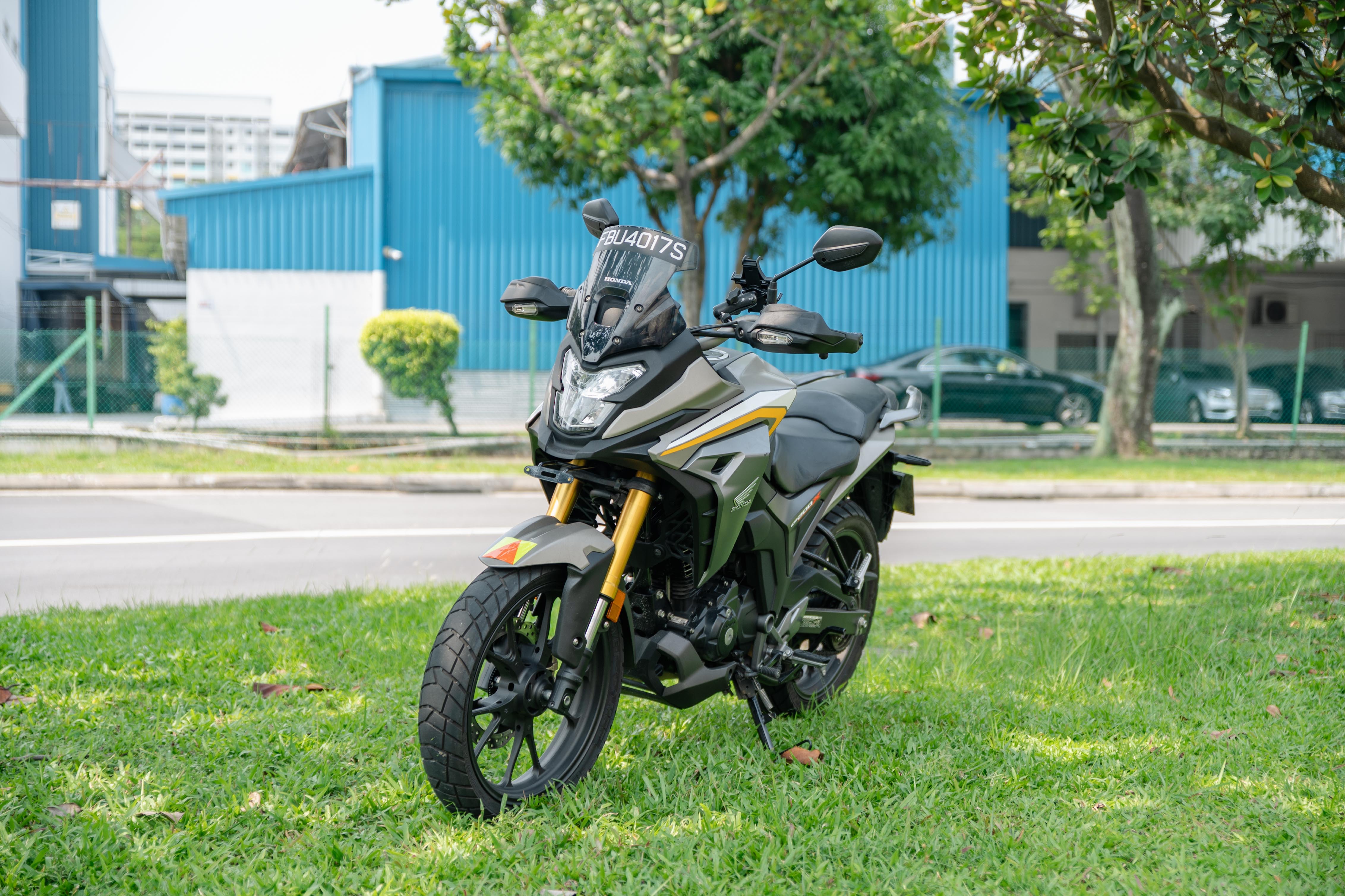 Honda CB200X